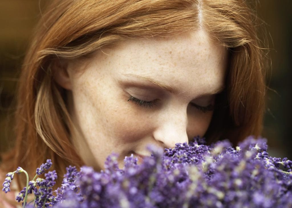 Woman Smell Fragrance Beautiful Intense CognoScenti