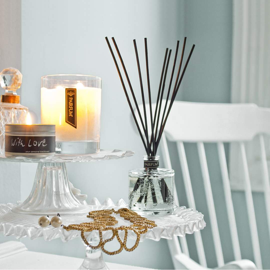 Living Room Natural Reed Diffuser Luxury Perfumed Candle Magazine Blog News