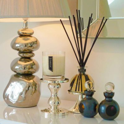 Natural Home Fragrance Perfumed Candle Reed Diffuser Livingroom Sideboard