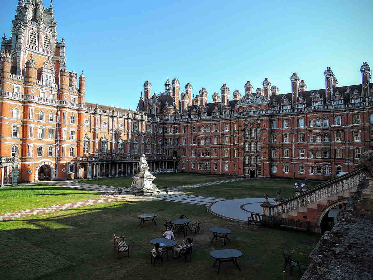 Englefield Green Royal Holloway University Courtyard
