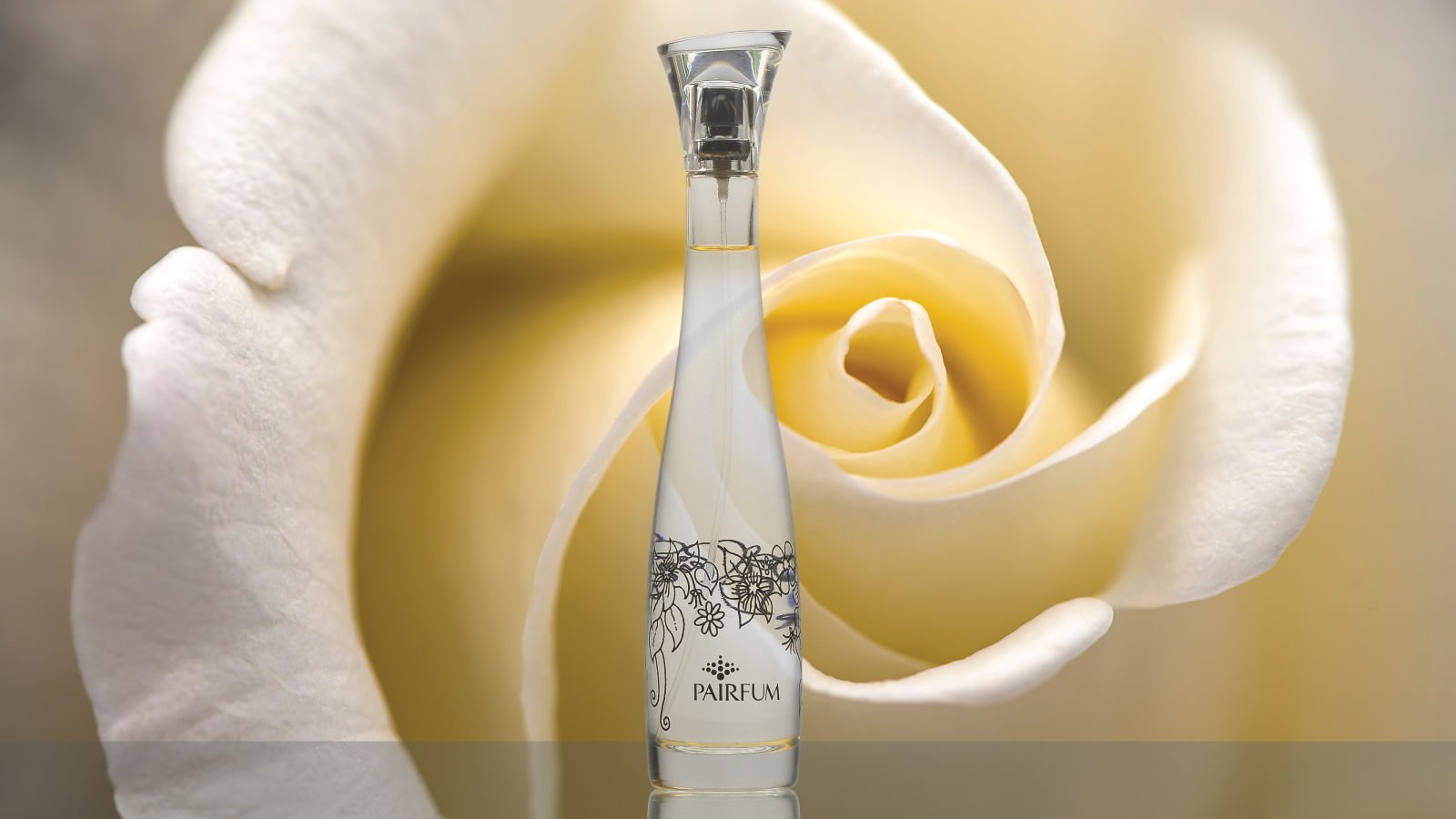 Flacon Room Fragrance Spray Rose White Flower 16 9 Flacon Room Fragrance Spray Rose White Flower 16 9