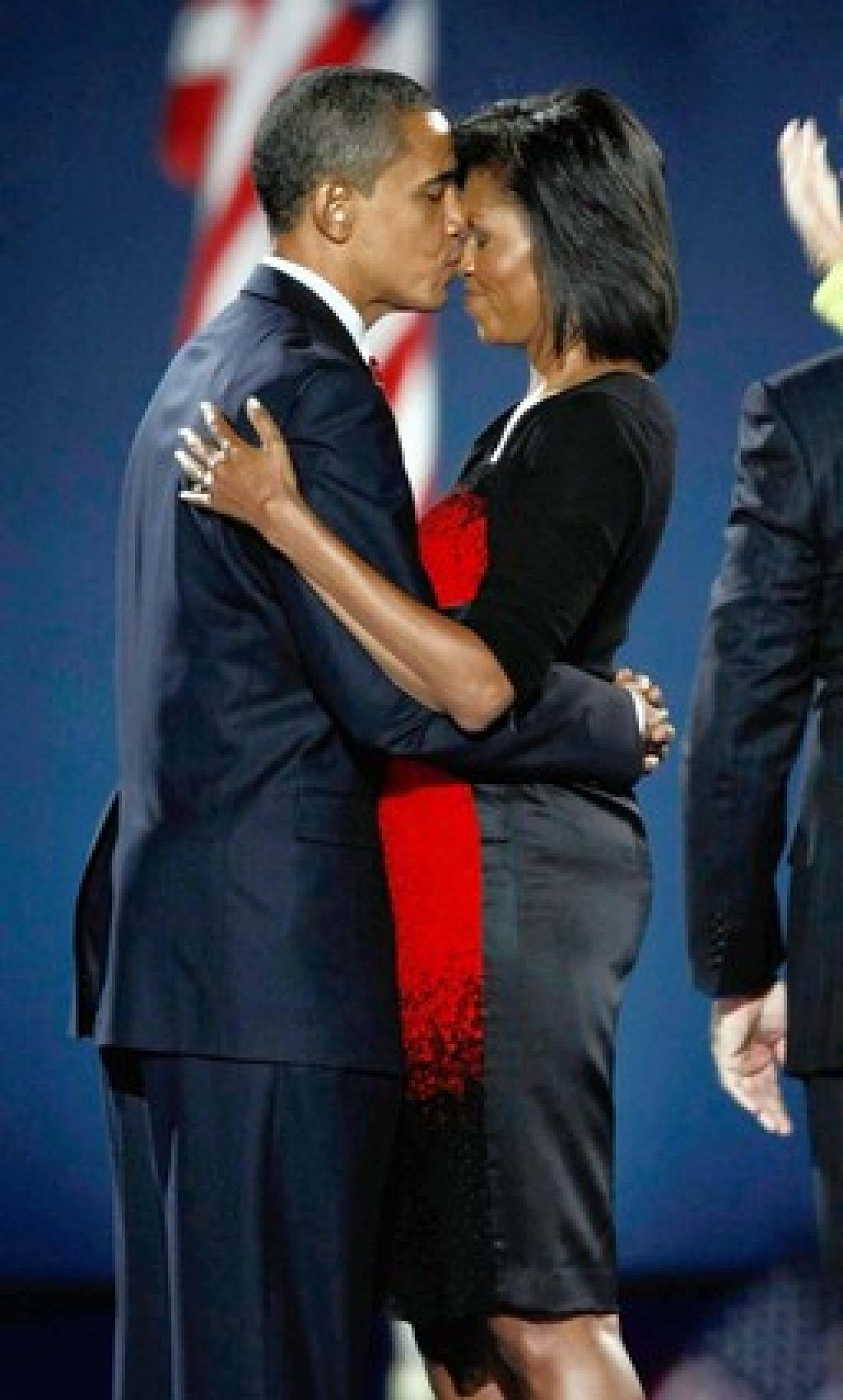 Barack And Michelle Obama Kiss Election Night Barack And Michelle Obama Kiss Election Night