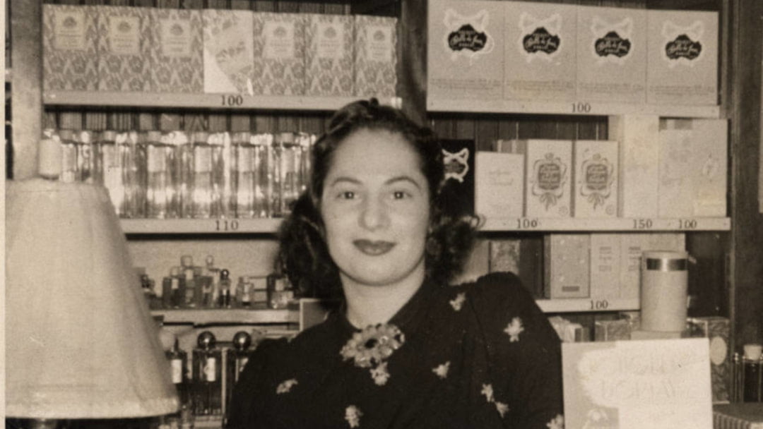 History Of Perfume 1940s Perfume Female Shop Assistant 16 9 History Of Perfume 1940s Perfume Female Shop Assistant 16 9