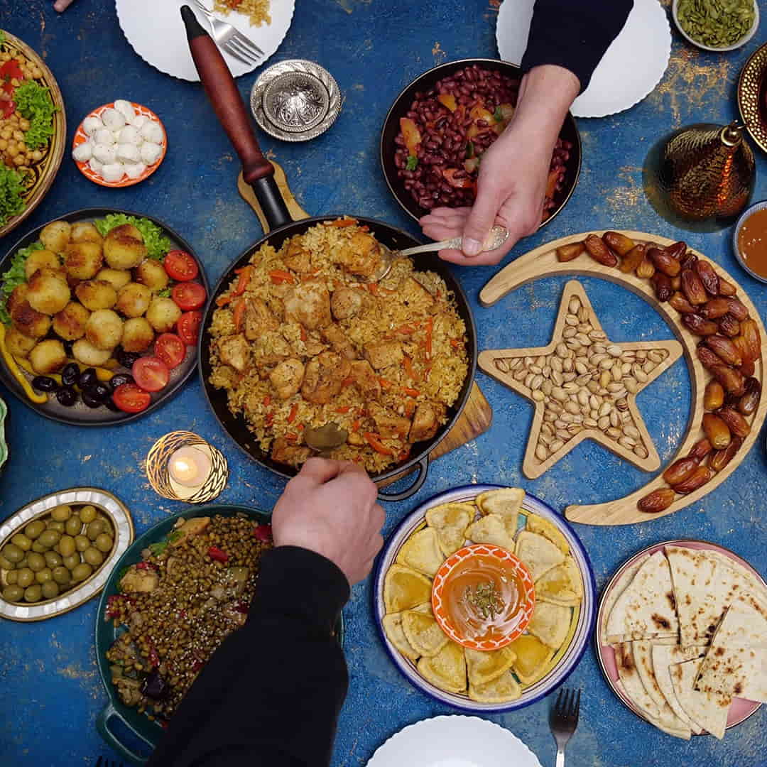 Ramadan Iftar Eid Muslim Family Dinner 1 1
