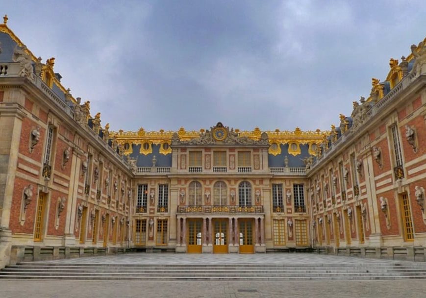 History Of Perfume The Palace Of Versailles 16 9 