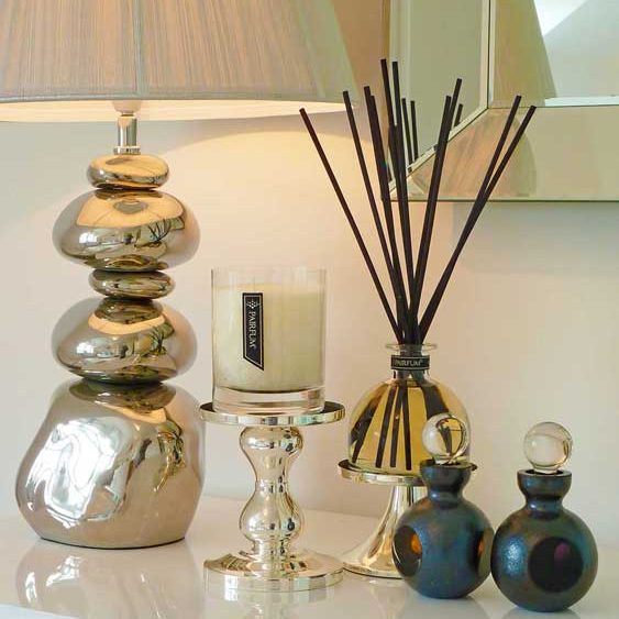 pairfum home fragrance perfumed candle reed diffuser livingroom sideboard