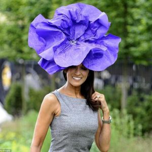 Pairfum natural perfume royal ascot ladies day hat 8 Pairfum natural perfume royal ascot ladies day hat 8
